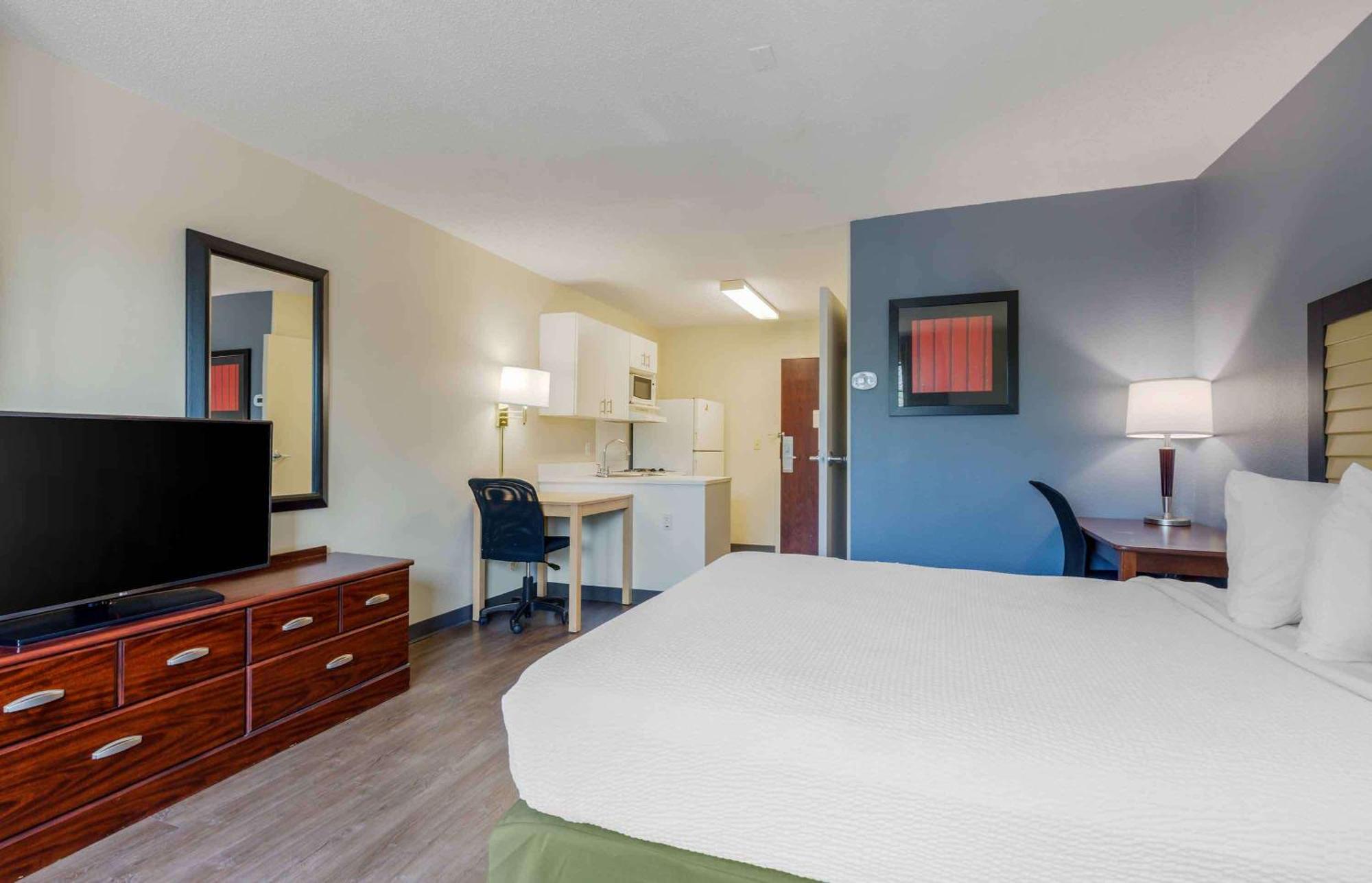 Extended Stay America Suites - Washington Dc Germantown Milestone Esterno foto
