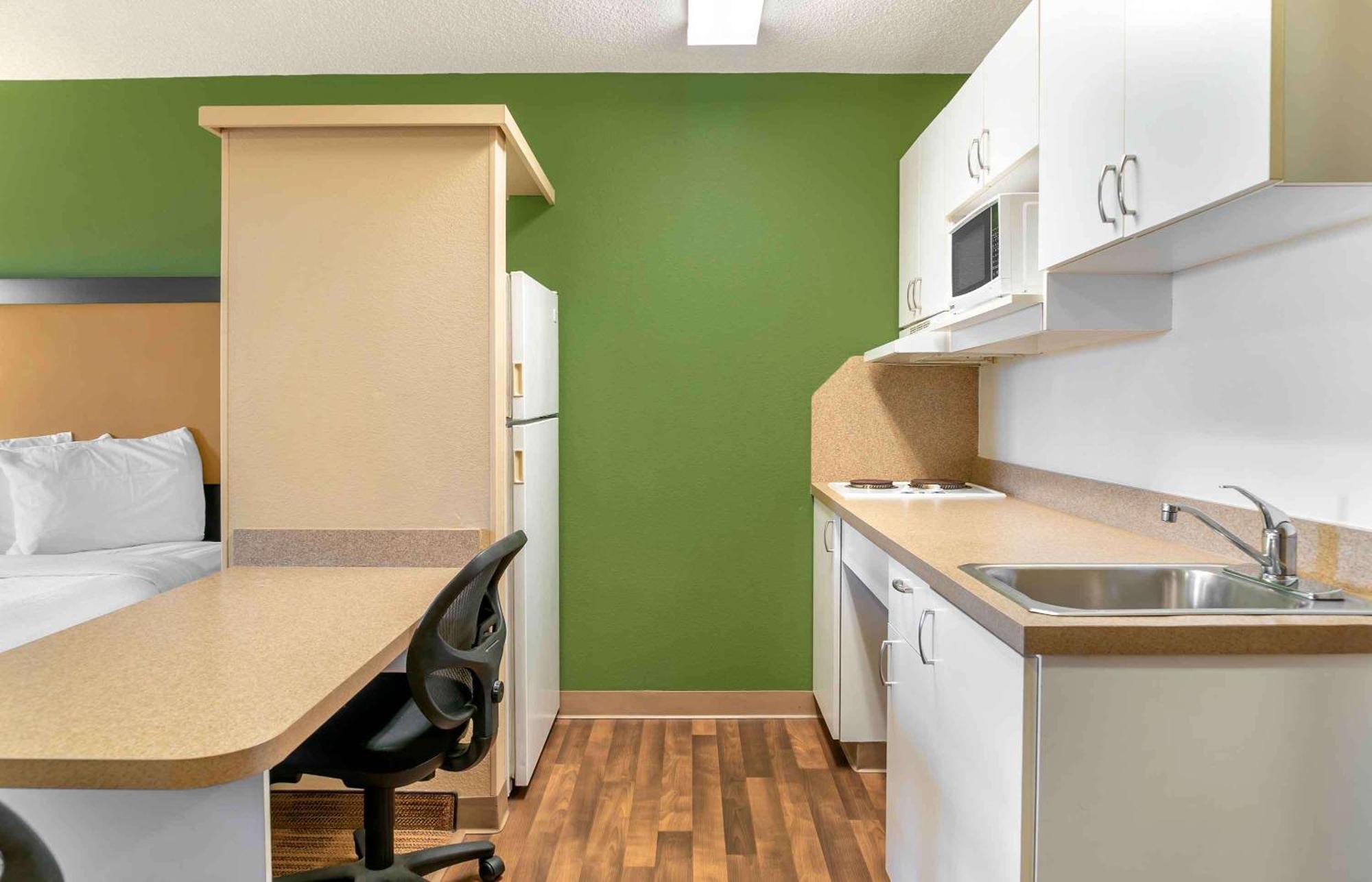 Extended Stay America Suites - Washington Dc Germantown Milestone Esterno foto