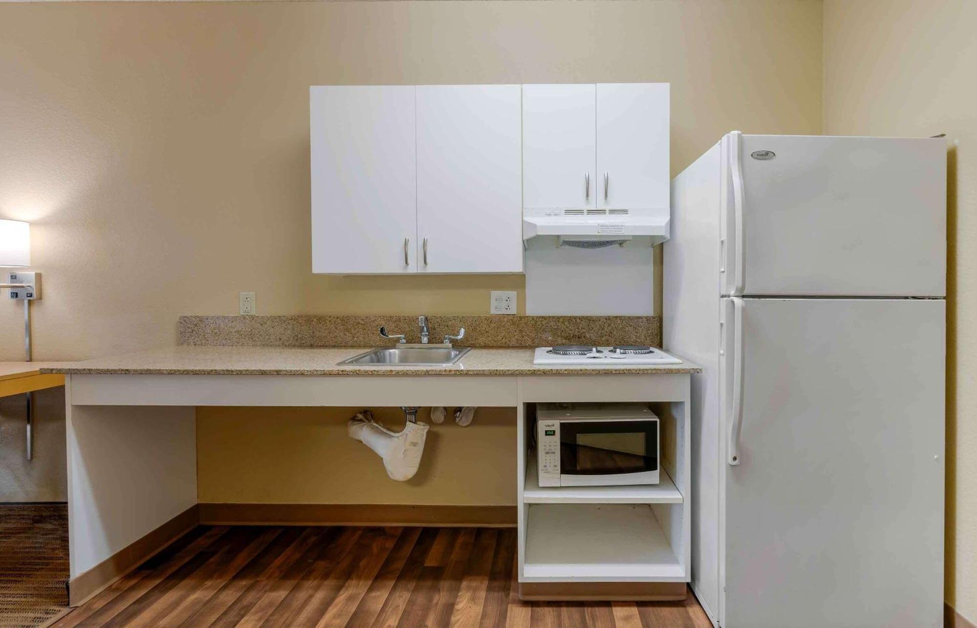 Extended Stay America Suites - Washington Dc Germantown Milestone Esterno foto