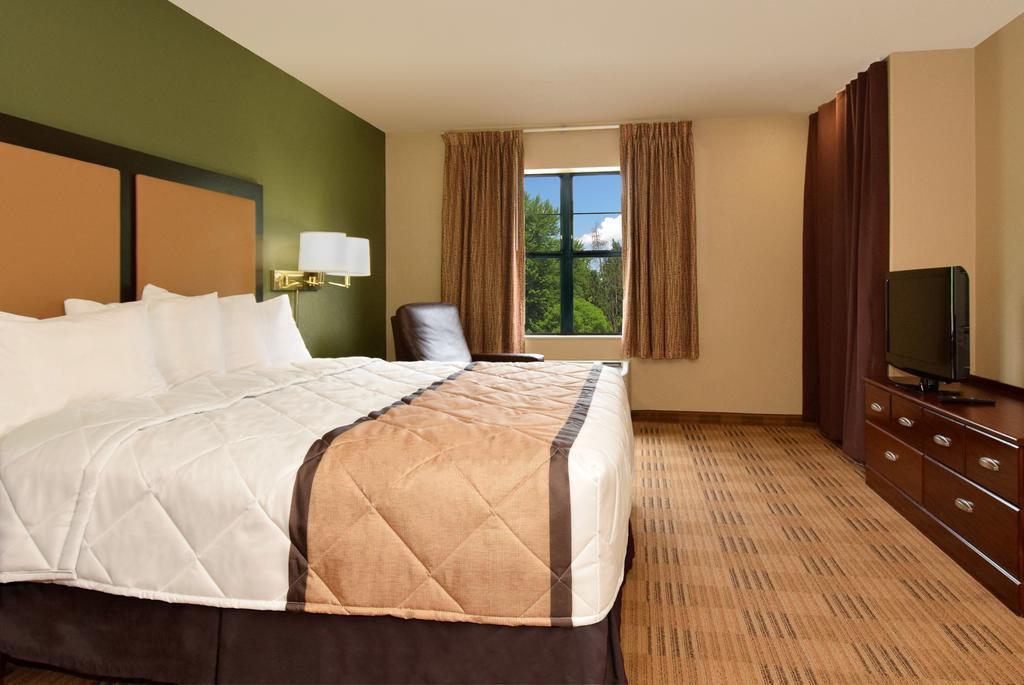 Extended Stay America Suites - Washington Dc Germantown Milestone Esterno foto