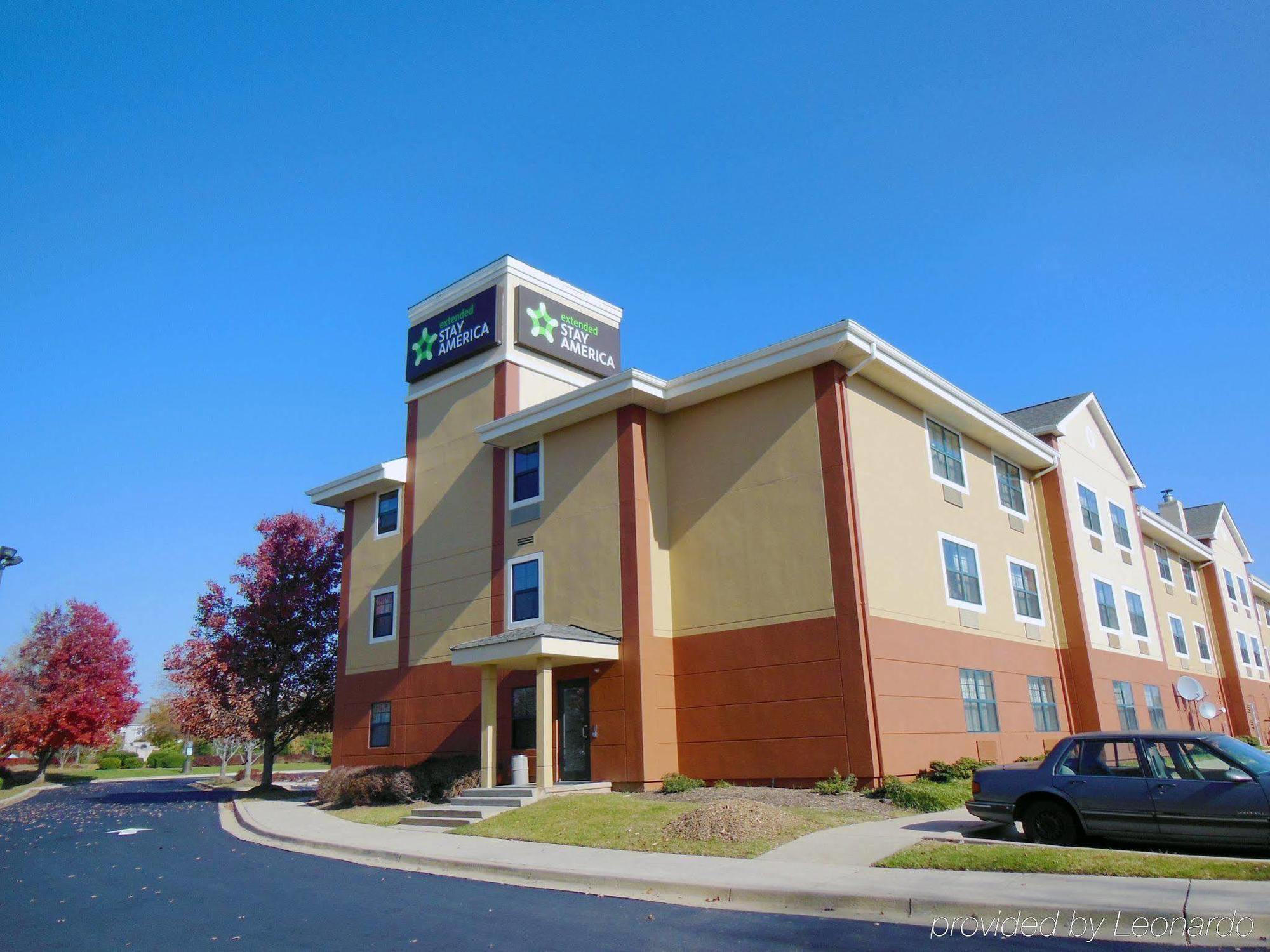 Extended Stay America Suites - Washington Dc Germantown Milestone Esterno foto
