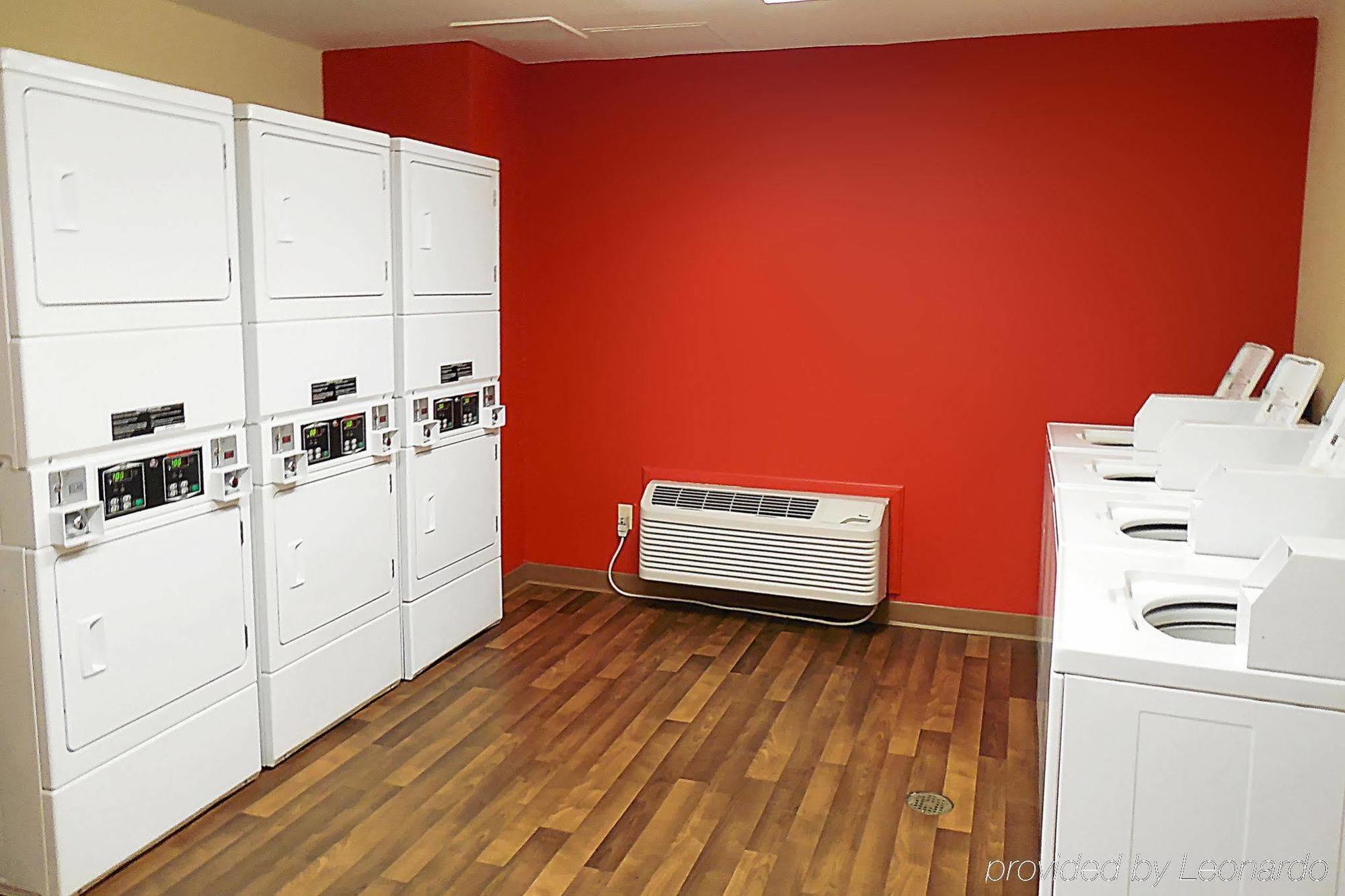 Extended Stay America Suites - Washington Dc Germantown Milestone Esterno foto